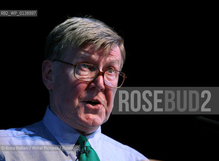 Alan Bennett speaking at the Hay Festival..©Rosie Hallam/Writer Pictures/Rosebud2