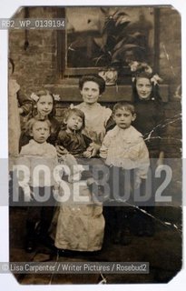 Harry Bernstein, author of The Invisible Wall .Collect photo of Harry and his family..copyright©Lisa Carpenter/Writer Pictures/Rosebud2