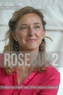 Writer Claire Bertschinger, author of Moving Mountains, an account of her role as a relief nurse in the famine in Ethiopia in 1984. Here at the Edinburgh International Book Festival 2005.      ..Copyright©Pascal Saez.Pascal Saez/Writer Pictures/Rosebud2