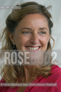 Writer Claire Bertschinger, author of Moving Mountains, an account of her role as a relief nurse in the famine in Ethiopia in 1984. Here at the Edinburgh International Book Festival 2005.      ..Copyright©Pascal Saez.Pascal Saez/Writer Pictures/Rosebud2