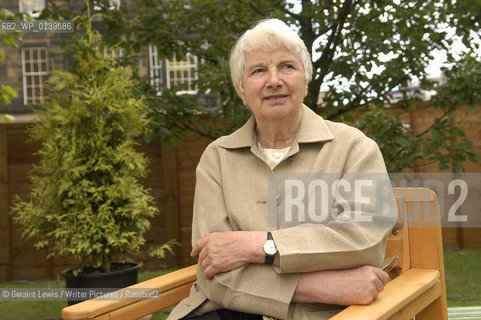 Dame Elizabeth Blackadder Scottish Artist .Picture Copyright©Geraint Lewis/Writer Pictures/Rosebud2