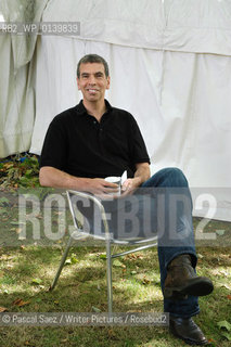  24 August 2005- Edinburgh, UK- British writer and science expert David Bodanis.at the Edinburgh International Book Festival..©Pascal Saez/Writer Pictures/Rosebud2