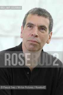 24 August 2005- Edinburgh, UK- British writer and science expert David Bodanis.at the Edinburgh International Book Festival..©Pascal Saez/Writer Pictures/Rosebud2
