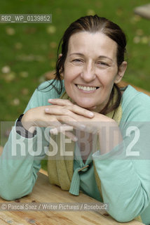  24 August 2005- Edinburgh, UK- British writer and science expert David Bodanis.at the Edinburgh International Book Festival..©Pascal Saez/Writer Pictures/Rosebud2