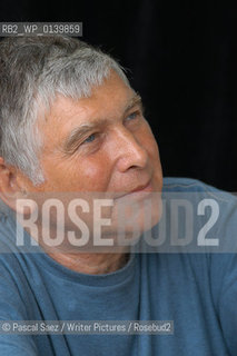 World renowned Shakespeare director and writer Michael Bogdanov at the Edinburgh International Book Festival 2004..Copyright©Pascal Saez/Writer Pictures/Rosebud2