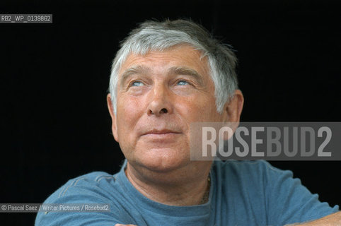 World renowned Shakespeare director and writer Michael Bogdanov at the Edinburgh International Book Festival 2004..Copyright©Pascal Saez/Writer Pictures/Rosebud2
