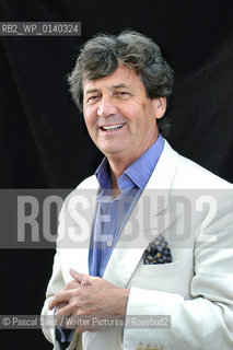 14 august 2004 - Edinburgh, UK - British broadcaster, writer and novelist Melvyn Bragg.at the Edinburgh International Book festival 2004..©Pascal Saez/Writer Pictures/Rosebud2