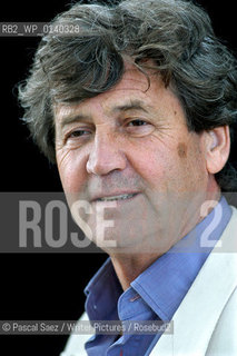 14 august 2004 - Edinburgh, UK - British broadcaster, writer and novelist Melvyn Bragg.at the Edinburgh International Book festival 2004..©Pascal Saez/Writer Pictures/Rosebud2