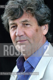 14 august 2004 - Edinburgh, UK - British broadcaster, writer and novelist Melvyn Bragg.at the Edinburgh International Book festival 2004..©Pascal Saez/Writer Pictures/Rosebud2
