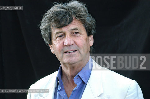 14 august 2004 - Edinburgh, UK - British broadcaster, writer and novelist Melvyn Bragg.at the Edinburgh International Book festival 2004..©Pascal Saez/Writer Pictures/Rosebud2
