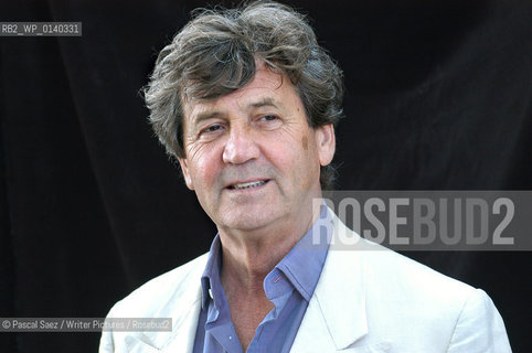 14 august 2004 - Edinburgh, UK - British broadcaster, writer and novelist Melvyn Bragg.at the Edinburgh International Book festival 2004..©Pascal Saez/Writer Pictures/Rosebud2