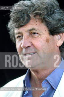14 august 2004 - Edinburgh, UK - British broadcaster, writer and novelist Melvyn Bragg.at the Edinburgh International Book festival 2004..©Pascal Saez/Writer Pictures/Rosebud2