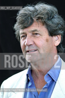 14 august 2004 - Edinburgh, UK - British broadcaster, writer and novelist Melvyn Bragg.at the Edinburgh International Book festival 2004..©Pascal Saez/Writer Pictures/Rosebud2