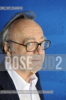 Alfred Brendel ..copyright©Mathieu Bourgois/Writer Pictures/Rosebud2