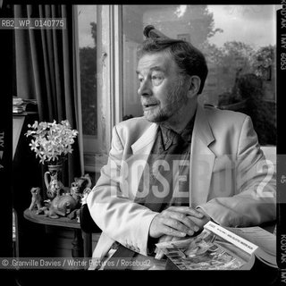 Alan Brownjohn English poet and novelist.  Pictured in 1996..©.Granville Davies/Writer Pictures/Rosebud2