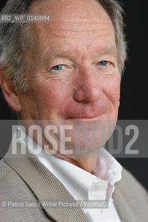British journalist, BBC correspondent, presenter and writer Michael Buerk, author of The Road Taken at the Edinburgh International Book Festival 2004..Copyright©Pascal Saez/Writer Pictures/Rosebud2