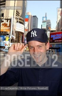 Oliver Burkeman..copyright©Lisa Carpenter/Writer Pictures/Rosebud2