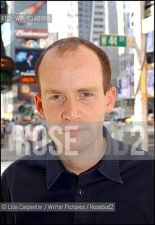 Oliver Burkeman..copyright©Lisa Carpenter/Writer Pictures/Rosebud2