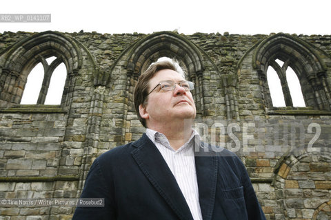 John Burnside  ..copyright©Tina Norris/Writer Pictures/Rosebud2