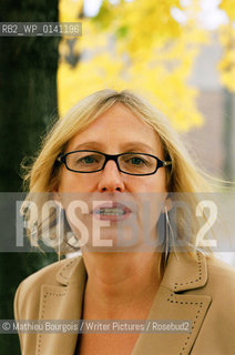  Julie Burtishaw Toronto book FestJulie Burtishaw..copyright©Mathieu Bourgois/Writer Pictures/Rosebud2