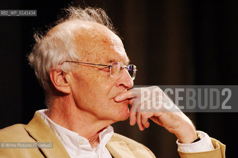 Michael Frayn @ Bath Lit Fest 2007
©Writer Pictures/Rosebud2