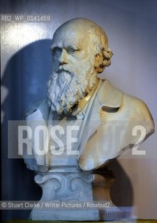 Bust of Charles Darwin at Univ Collage, Gower Street London W1. ..copyright©Stuart Clarke/Writer Pictures/Rosebud2