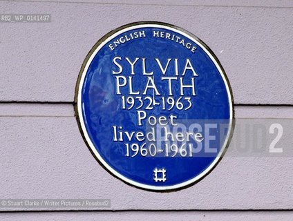 Plaque: Sylvia Plath. Poet. Chalcot Square. London NW1. Pic: STUART CLARKE. Nov 2009. ..copyright©Stuart Clarke/Writer Pictures/Rosebud2