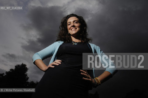 Bettany Hughes at Borders Book Festival, 23/06/07..©/Writer Pictures/Rosebud2