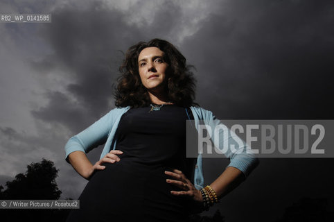 Bettany Hughes at Borders Book Festival, 23/06/07..©/Writer Pictures/Rosebud2