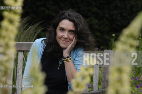 Bettany Hughes at Borders Book Festival, 23/06/07..©/Writer Pictures/Rosebud2