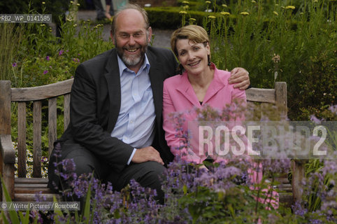 Fiona Armstrong and festival director Alistair Moffat at Borders Book Festival, 23/06/07..©/Writer Pictures/Rosebud2