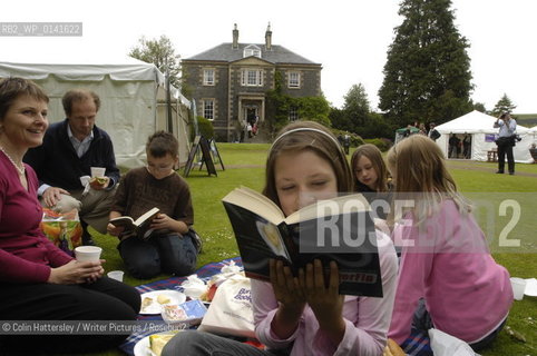Borders Book Festival, Melrose 210608...copyright©Colin Hattersley/Writer Pictures/Rosebud2