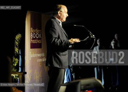Francis Hamilton introduces the 2009 Festival..Copyright©Alex Hewitt/Writer Pictures/Rosebud2