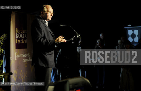 Francis Hamilton introduces the 2009 Festival..Copyright©Alex Hewitt/Writer Pictures/Rosebud2