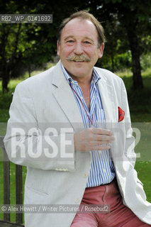 Charles Maclean at the Borders Book Festival 2009..Copyright©Alex Hewitt/Writer Pictures/Rosebud2