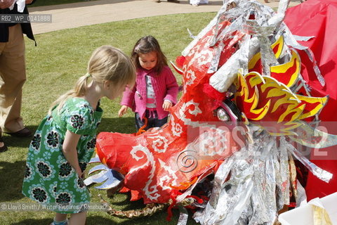 Events at the Borders Book Festival 2010..The festival runs from Thursday 17th June to Sunday 20th June.for further info please go to the website at www.bordersbookfestival.org or contact Nicky Stonehill on 07740 681 560 or nicky@stonehillsalt.co.uk..Copyright©Lloyd Smith/Writer Pictures/Rosebud2