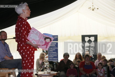 Events at the Borders Book Festival 2010..The festival runs from Thursday 17th June to Sunday 20th June.for further info please go to the website at www.bordersbookfestival.org or contact Nicky Stonehill on 07740 681 560 or nicky@stonehillsalt.co.uk..Copyright©Lloyd Smith/Writer Pictures/Rosebud2
