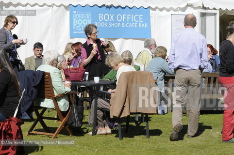 Members of the public at the Borders Book Festival 2010..The festival runs from Thursday 17th June to Sunday 20th June.for further info please go to the website at www.bordersbookfestival.org or contact Nicky Stonehill on 07740 681 560 or nicky@stonehillsalt.co.uk..Copyright©Alex Hewitt/Writer Pictures/Rosebud2