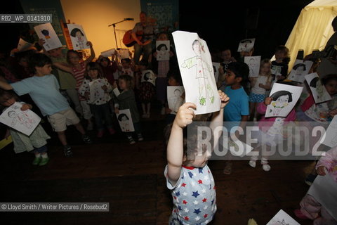 Events at the Borders Book Festival 2010..The festival runs from Thursday 17th June to Sunday 20th June.for further info please go to the website at www.bordersbookfestival.org or contact Nicky Stonehill on 07740 681 560 or nicky@stonehillsalt.co.uk..Copyright©Lloyd Smith/Writer Pictures/Rosebud2