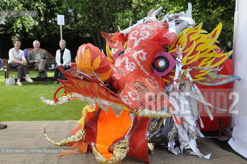 Members of the public at the Borders Book Festival 2010..The festival runs from Thursday 17th June to Sunday 20th June.for further info please go to the website at www.bordersbookfestival.org or contact Nicky Stonehill on 07740 681 560 or nicky@stonehillsalt.co.uk..Copyright©Alex Hewitt/Writer Pictures/Rosebud2