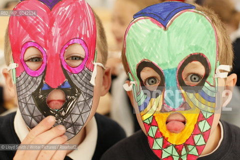 Events at the Borders Book Festival 2010..The festival runs from Thursday 17th June to Sunday 20th June.for further info please go to the website at www.bordersbookfestival.org or contact Nicky Stonehill on 07740 681 560 or nicky@stonehillsalt.co.uk..Copyright©Lloyd Smith/Writer Pictures/Rosebud2