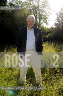 John Simpson at the Borders Book Festival 2010..The festival runs from Thursday 17th June to Sunday 20th June.for further info please go to the website at www.bordersbookfestival.org or contact Nicky Stonehill on 07740 681 560 or nicky@stonehillsalt.co.uk..Copyright©Alex Hewitt/Writer Pictures/Rosebud2