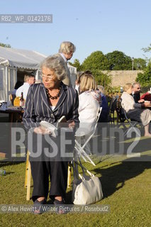 Members of the public at the Borders Book Festival 2010..The festival runs from Thursday 17th June to Sunday 20th June.for further info please go to the website at www.bordersbookfestival.org or contact Nicky Stonehill on 07740 681 560 or nicky@stonehillsalt.co.uk..Copyright©Alex Hewitt/Writer Pictures/Rosebud2