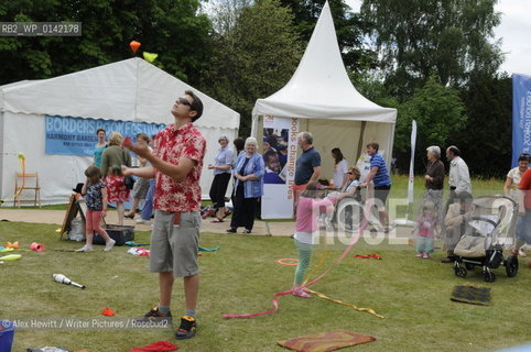 Members of the public at the Borders Book Festival 2010..The festival runs from Thursday 17th June to Sunday 20th June.for further info please go to the website at www.bordersbookfestival.org or contact Nicky Stonehill on 07740 681 560 or nicky@stonehillsalt.co.uk..Copyright©Alex Hewitt/Writer Pictures/Rosebud2