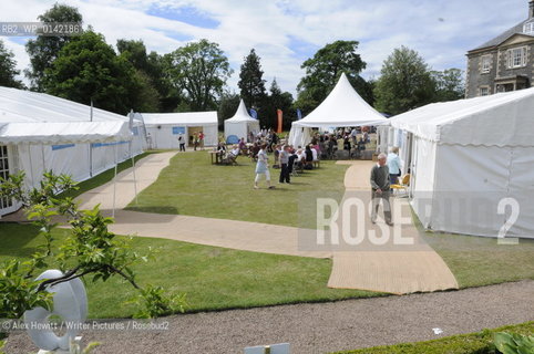 Members of the public at the Borders Book Festival 2010..The festival runs from Thursday 17th June to Sunday 20th June.for further info please go to the website at www.bordersbookfestival.org or contact Nicky Stonehill on 07740 681 560 or nicky@stonehillsalt.co.uk..Copyright©Alex Hewitt/Writer Pictures/Rosebud2
