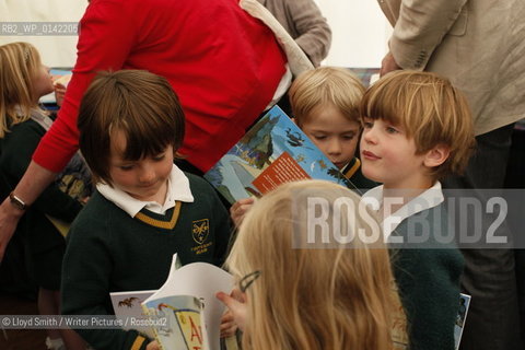 Events at the Borders Book Festival 2010..The festival runs from Thursday 17th June to Sunday 20th June.for further info please go to the website at www.bordersbookfestival.org or contact Nicky Stonehill on 07740 681 560 or nicky@stonehillsalt.co.uk..Copyright©Lloyd Smith/Writer Pictures/Rosebud2