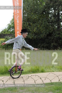 Members of the public at the Borders Book Festival 2010..The festival runs from Thursday 17th June to Sunday 20th June.for further info please go to the website at www.bordersbookfestival.org or contact Nicky Stonehill on 07740 681 560 or nicky@stonehillsalt.co.uk..Copyright©Alex Hewitt/Writer Pictures/Rosebud2