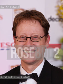 ..Copyright©/Writer Pictures/Rosebud2