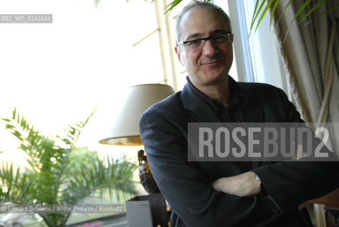 Au MÈridien Hotel, 17h00 Interview Nostalgie.Le jour o˘ jai votÈ pour Chirac..Copyright©Edouard Smekens/Writer Pictures/Rosebud2