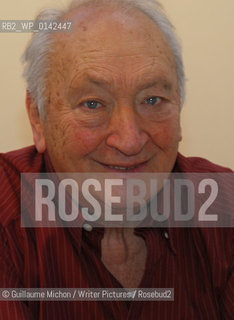 Joseph Joffo with his not yet ditributed latest book, Incertain Sourire...copyright©Guillaume Michon/Writer Pictures/Rosebud2